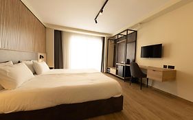 East Sliema Suites